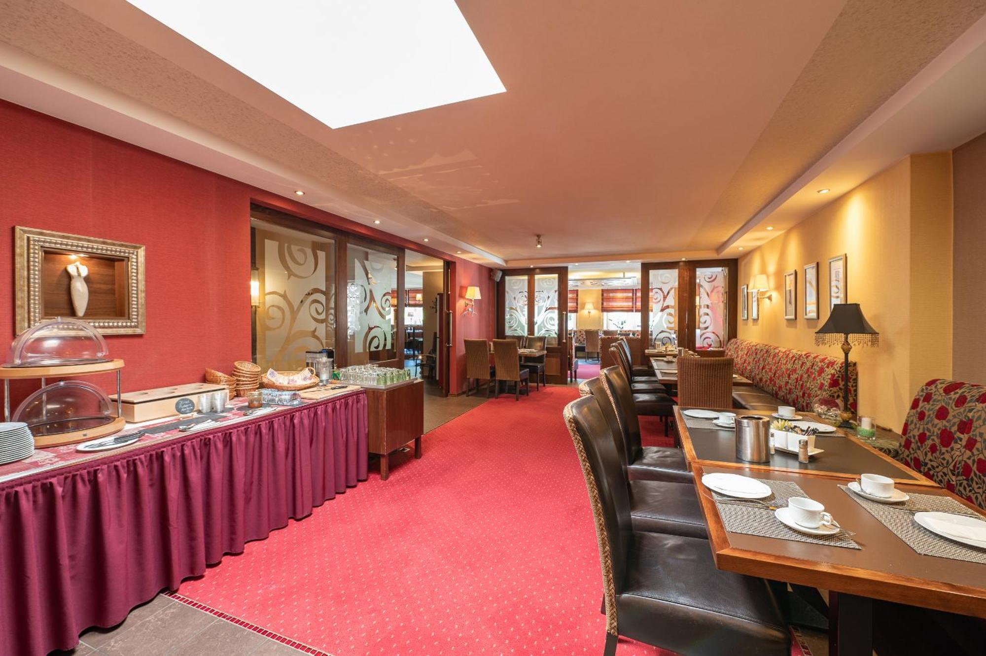 Hotel Dagstuhler Hof Wadern Esterno foto